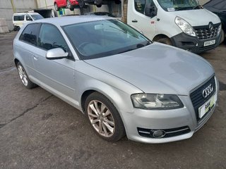 Despiece Audi A3 8P 2.0 TDI Gris Plata