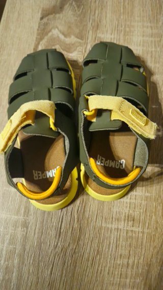 Sandalias Camper niño verde y amarillo