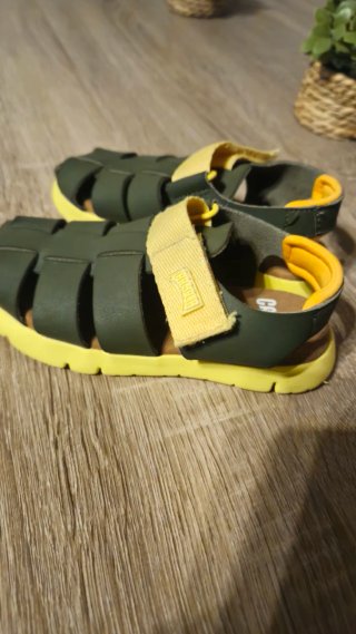 Sandalias Camper niño verde y amarillo