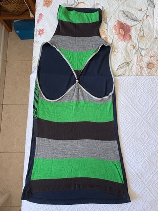 Camiseta Custo Talla 4 (L) Estampada y sin uso
