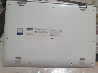 Lenovo Yoga 310-11IAP Convertible 11.6 W10