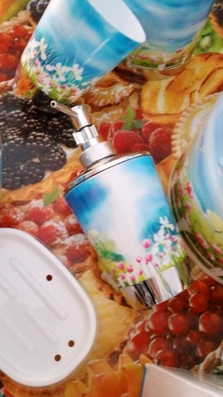 Set bagno 6 pezzi decorato con colori vivaci