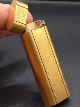Accendino Cartier Dorato