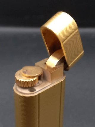 Accendino Cartier Dorato
