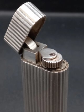 Accendino Cartier in Argento