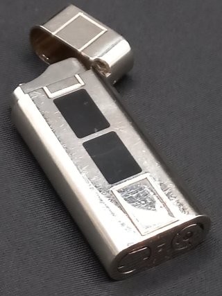 Accendino Cartier in Argento e Nero