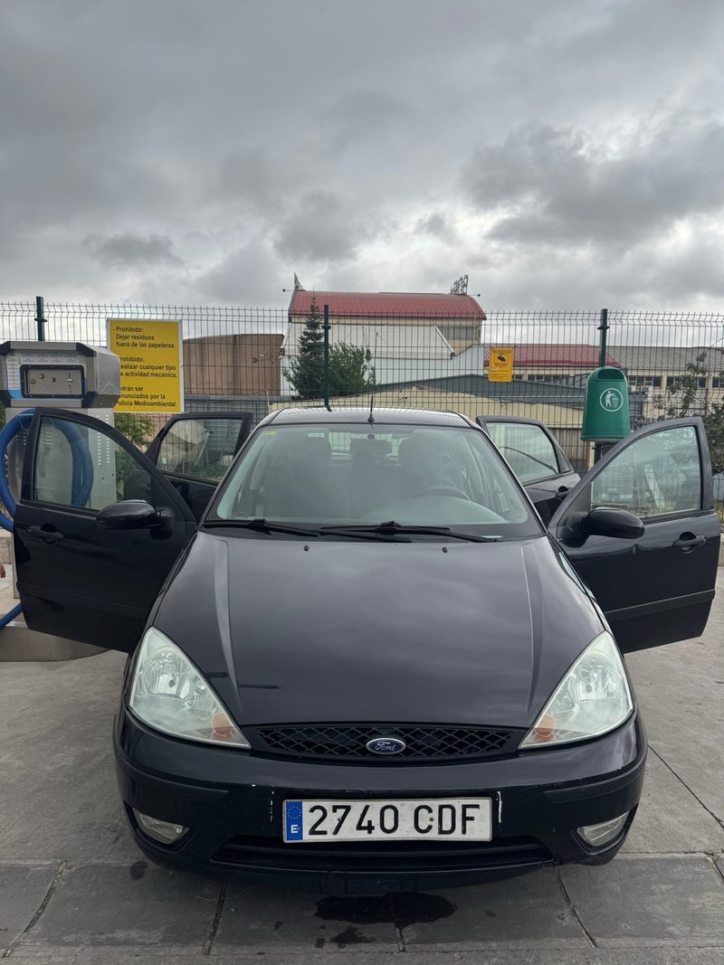 Ford Focus 2005 - foto 1