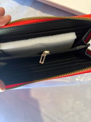 Monedero Guess Rojo