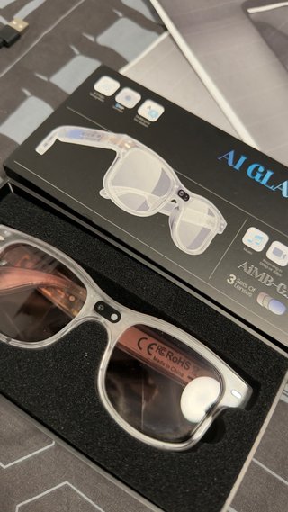 Gafas IA transparentes