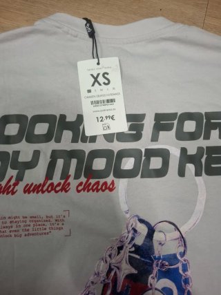 CAMISETAS NUEVAS CON ETIQUETAS