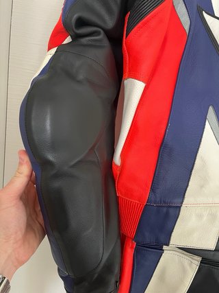 Mono Dainese Cuero 2 Piezas