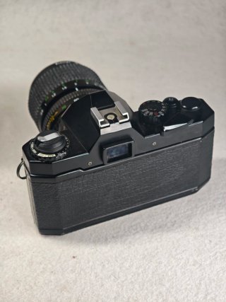 Cámara analógica Cosina CT-1A con dos objetivos