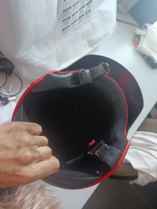 Casco de moto infantil rojo