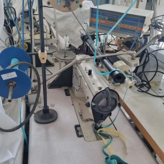 Máquina de coser industrial Dürkopp Adler
