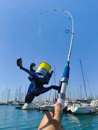 Equipo Pesca Jigging, Embarcación