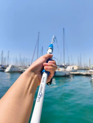 Equipo Pesca Jigging, Embarcación
