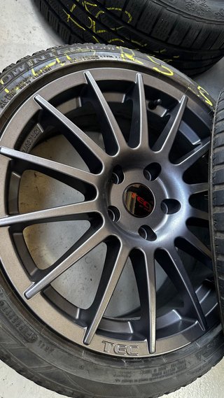 Llantas TEC R17 Antracita (Set de 4)