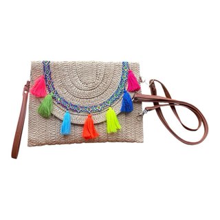 Cartera de playa con flecos
