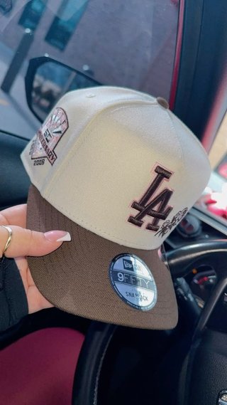 Gorra New Era LA Beige y Marrón
