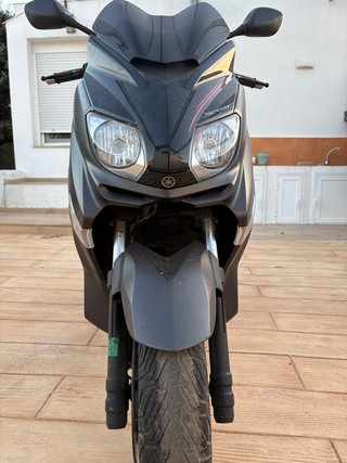 Yamaha Xmax 125