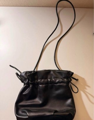 Bolso bombonera negro sin etiqueta