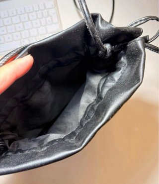 Bolso bombonera negro sin etiqueta