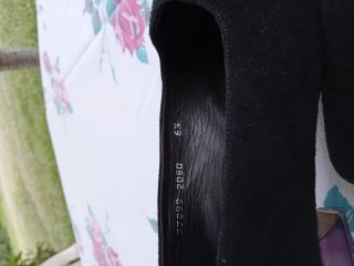 Zapato salón de gamuza,  medio tacón. Vintage