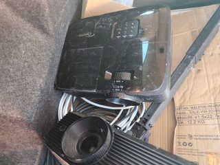 Proyector Optoma Negro 3 por 50 euros los tres