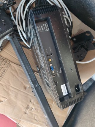 Proyector Optoma Negro 3 por 50 euros los tres
