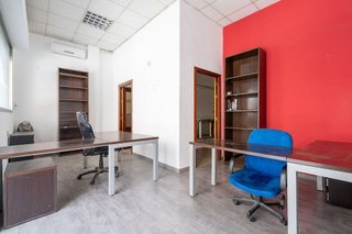 Local comercial en venta en Nueva Andalucía en Almería