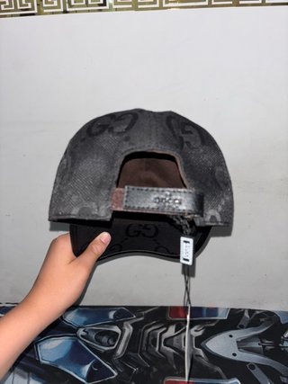 Cappello nero monogram