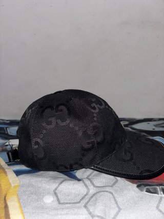 Cappello nero monogram