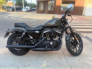 Harley Davidson Iron 883 verde
