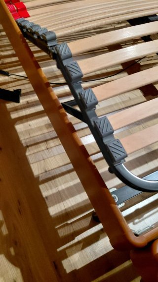Cama articulada con colchon de latex, 2 unidades.