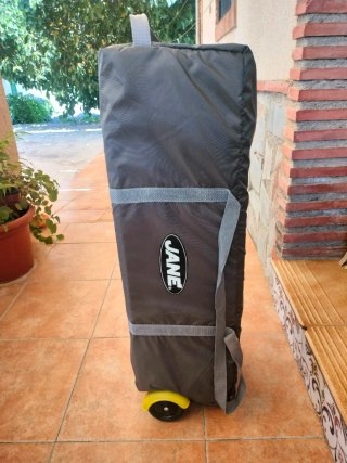 Cuna de viaje Jane 2 niveles + colchón