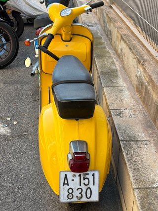 Vespa Super L 1970 Amarilla