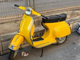 Vespa Super L 1970 Amarilla