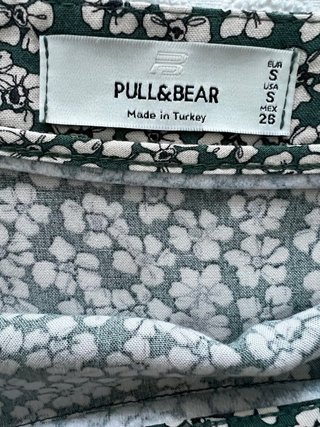 Falda pantalón Pull&Bear floral verde