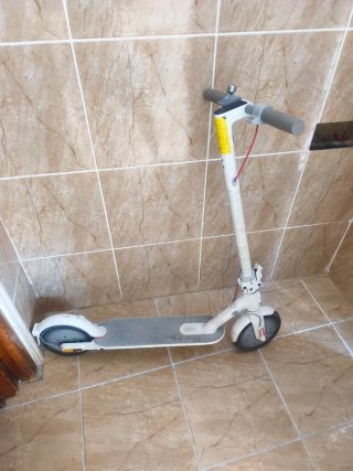 Patinete Eléctrico Blanco
