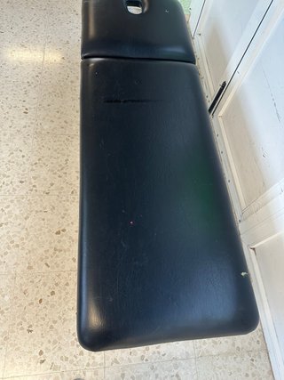 Se vende camilla de masaje 35 eur ver en elda