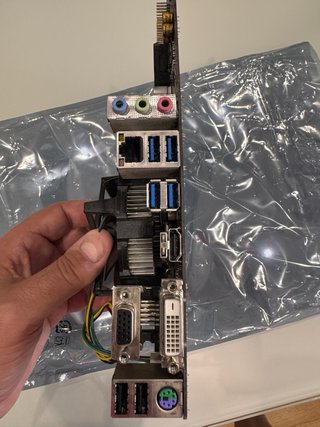Placa Base Gigabyte GA-B250M-DS3H + Intel i7 7700