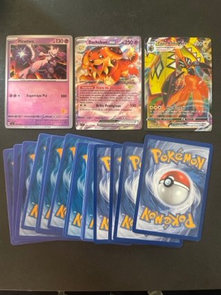 Cromos Pokémon Mewtwo, Dachsbun EX, Tapu Koko VMAX