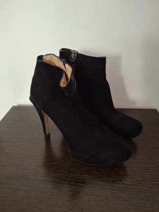 Botines tacón negros talla 38