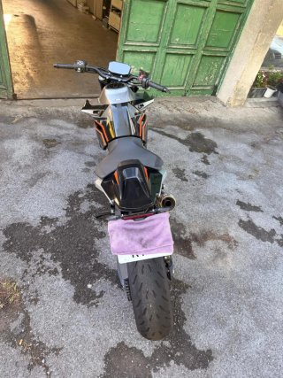 KTM 790 Duke Negra/Naranja