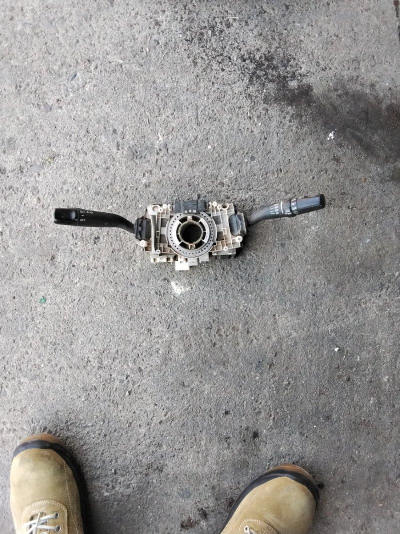 Toyota Land Cruiser 2009 - foto 1
