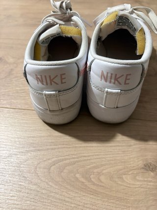Nike Blazer Blancas Rosas