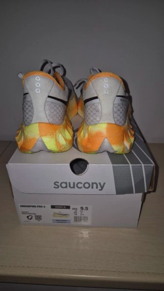 Saucony 43