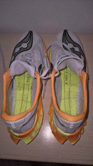 Saucony 43