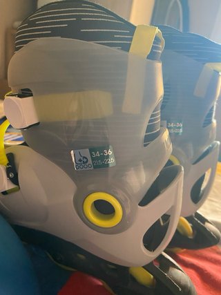 Patines Talla 34-36 + Casco y Protecciones