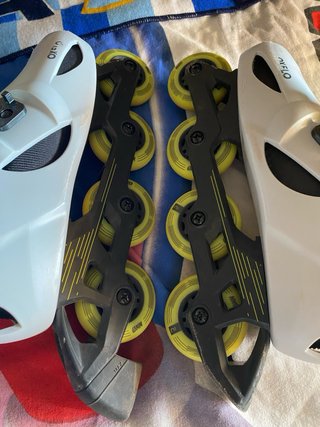Patines Talla 34-36 + Casco y Protecciones